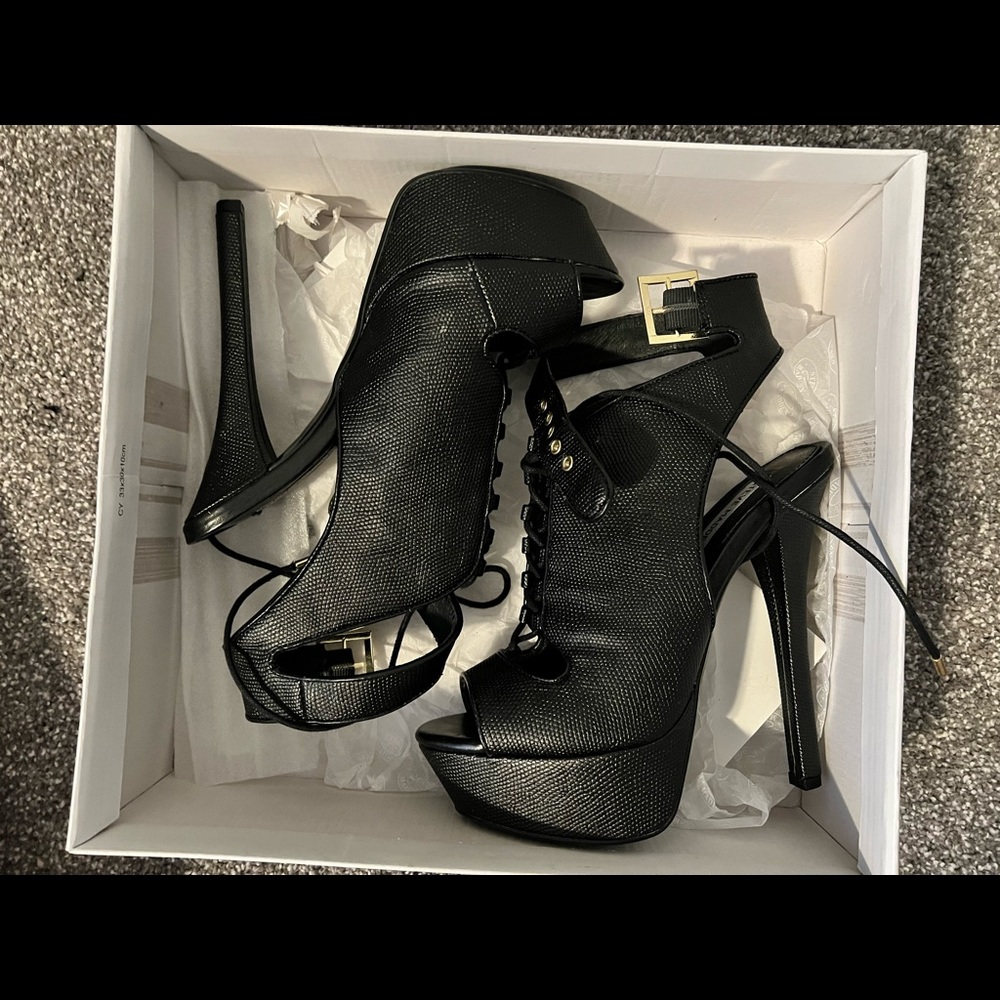 Steve Madden Black Heels with Ankle Strap size 8.5